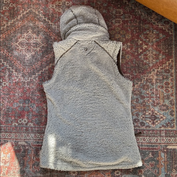 Kuhl Teddy Hooded Vest - Picture 2 of 2